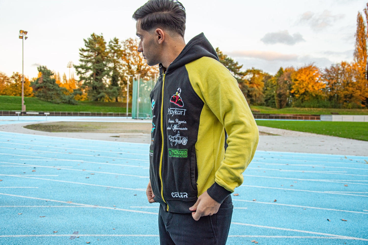 Sweat à capuche zippé