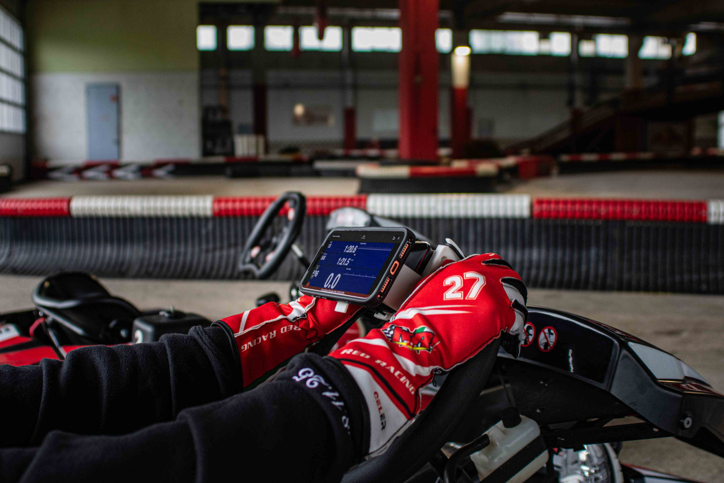 Support de téléphone et RaceBox pour karting