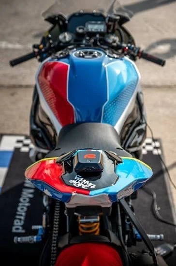 GPS et télémétrie pour moto